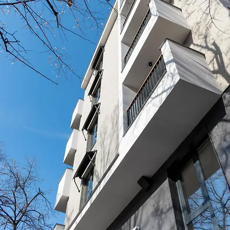 Hills With Free Parking Apart Otel 4*