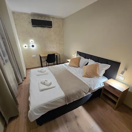 Hills With Free Parking Apart Otel