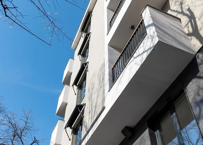 Hills With Free Parking Lägenhetshotell 4*