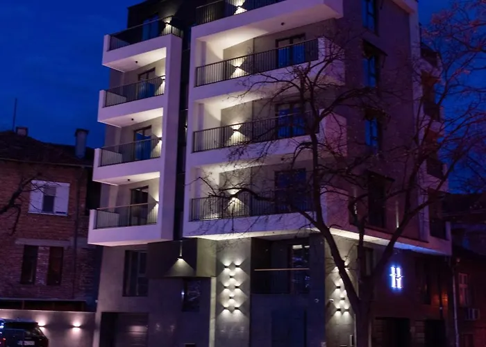 Hills With Free Parking