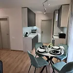 Lejlighedshotel Hills With Free Parking 4*