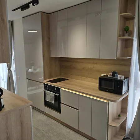 Hills With Free Parking Апартхотел 4*