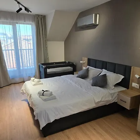 Апартхотел Hills With Free Parking Пловдив