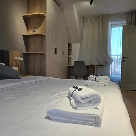 Апартхотел Hills With Free Parking Пловдив