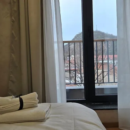 Hills With Free Parking Апартхотел 4*