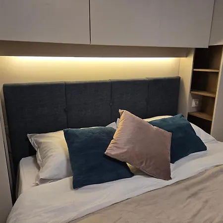 아파트호텔 Hills With Free Parking 4*