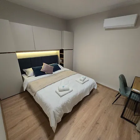Hills With Free Parking 3* 플로브디프